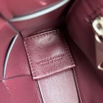 2025年7月9日入荷新作#Bottega Veneta  CASSETTE  Urban leather  size23x15極品/正規品同様/人気/革/バッグ/AJ工場