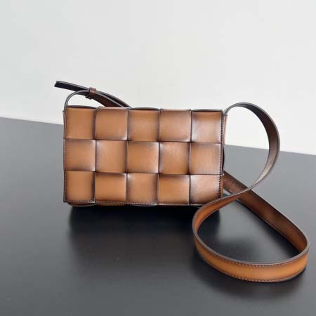 2025年7月9日入荷新作#Bottega Veneta  ...