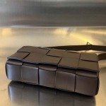 2025年7月9日入荷新作#Bottega Veneta  CASSETTE  Urban leather  size23x15極品/正規品同様/人気/革/バッグ/AJ工場