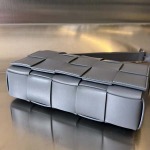 2025年7月9日入荷新作#Bottega Veneta  CASSETTE  Urban leather  size23x15極品/正規品同様/人気/革/バッグ/AJ工場