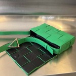 2025年7月9日入荷新作#Bottega Veneta  CASSETTE  Urban leather  size23x15極品/正規品同様/人気/革/バッグ/AJ工場