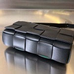 2025年7月9日入荷新作#Bottega Veneta  CASSETTE  Urban leather  size23x15極品/正規品同様/人気/革/バッグ/AJ工場