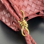 2025年7月9日入荷新作#Bottega Veneta  knot  796569 Size21X17X16.5cm極品/正規品同様/人気/革/バッグ/AJ工場