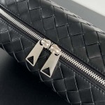 2025年7月9日入荷新作#Bottega Veneta  Loop755774  23x16 極品/正規品同様/人気/革/バッグ/AJ工場