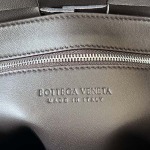2025年7月9日入荷新作#Bottega Veneta 741777 23x15x5 極品/正規品同様/人気/革/バッグ/AJ工場