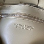 2025年7月9日入荷新作#Bottega Veneta 741777 23x15x5 極品/正規品同様/人気/革/バッグ/AJ工場