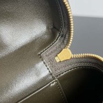 2025年7月9日入荷新作#Bottega Veneta  Vanity Case 789109 22x12.5x5 極品/正規品同様/人気/革/バッグ/AJ工場