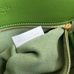 2025年7月9日入荷新作#Bottega Veneta 806034 Medium Liberta  &  Size35*23*6cm 極品/正規品同様/人気/革/バッグ/AJ工場