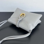 2025年7月9日入荷新作#Bottega Veneta  24 806030 Small Liberta  Size27.5*16*6cm  極品/正規品同様/人気/革/バッグ/AJ工場