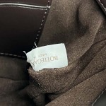 2025年7月9日入荷新作#Bottega Veneta  Baby Liberta  826147  Liberta Size24*15.5*5cm 極品/正規品同様/人気/革/バッグ/AJ工場