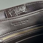 2025年7月9日入荷新作#Bottega Veneta  Andiamo Mini 777614  ~  Andiamo  22x9x15.5 極品/正規品同様/人気/革/バッグ/AJ工場