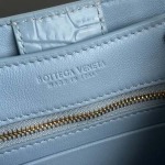 2025年7月9日入荷新作#Bottega Veneta andiamo Mini 773733  ~  Andiamo  20x15.5x9 P極品/正規品同様/人気/革/バッグ/AJ工場