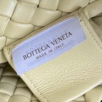 2025年7月9日入荷新作#Bottega Veneta Mini COBBLE  762711  intrecciato 19x17x6 極品/正規品同様/人気/革/バッグ/AJ工場