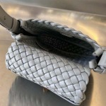 2025年7月9日入荷新作#Bottega Veneta Mini COBBLE  762711  intrecciato 19x17x6 極品/正規品同様/人気/革/バッグ/AJ工場