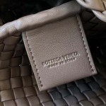 2025年7月9日入荷新作#Bottega Veneta Mini COBBLE  762711  intrecciato 19x17x6 極品/正規品同様/人気/革/バッグ/AJ工場