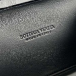 2025年7月9日入荷新作#Bottega Veneta 24 737025  KnotKnot de 19x11.5x5 極品/正規品同様/人気/革/バッグ/AJ工場