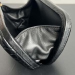 2025年7月9日入荷新作#Bottega Veneta 24 737025  KnotKnot de 19x11.5x5 極品/正規品同様/人気/革/バッグ/AJ工場