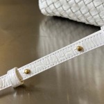 2025年7月9日入荷新作#Bottega Veneta Mini Cabat  717712 3  20x15x12 極品/正規品同様/人気/革/バッグ/AJ工場