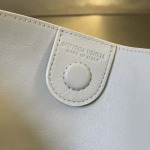 2025年7月9日入荷新作#Bottega Veneta 24754657 / de Sardine 33x20x4 極品/正規品同様/人気/革/バッグ/AJ工場