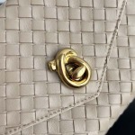 2025年7月9日入荷新作#Bottega Veneta  Knot Lock 817191 2025kont lock kont  25x16x5.P極品/正規品同様/人気/革/バッグ/AJ工場