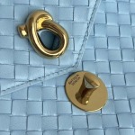 2025年7月9日入荷新作#Bottega Veneta  Knot Lock 817191 2025kont lock kont  25x16x5.P極品/正規品同様/人気/革/バッグ/AJ工場