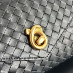 2025年7月9日入荷新作#Bottega Veneta  Knot Lock 817191 2025kont lock kont  25x16x5.P極品/正規品同様/人気/革/バッグ/AJ工場