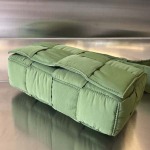 2025年7月9日入荷新作#Bottega Veneta#628951  Cassette  S30x15cm  極品/正規品同様/人気/革/バッグ/AJ工場