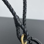 2025年7月9日入荷新作#Bottega Venetaintrecciato  mini #Bottega Veneta  knot   796569 Size21X17X16.5cm  極品/正規品同様/人気/革/バッグ/AJ工場