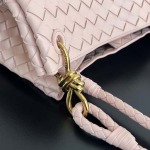 2025年7月9日入荷新作#Bottega Venetaintrecciato  796571   mini #Bottega Veneta  knot    Size30X26X20cm  極品/正規品同様/人気/革/バッグ/AJ工場