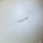 2025年7月9日入荷新作#Bottega Venetaintrecciato  796571   mini #Bottega Veneta  knot    Size30X26X20cm  極品/正規品同様/人気/革/バッグ/AJ工場