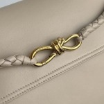 2025年7月9日入荷新作#Bottega Veneta Ciao Ciao 817231 Ciao Ciao Silky Calf. Ciao Ciao  34x26x15  極品/正規品同様/人気/革/バッグ/AJ工場