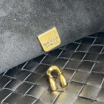 2025年7月9日入荷新作#Bottega Veneta Ciao Ciao 826195  Ciao Ciao Silky Calf. Ciao Ciao  42x32x15  極品/正規品同様/人気/革/バッグ/AJ工場