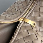 2025年7月9日入荷新作#Bottega Veneta Jodie 36x21x13 極品/正規品同様/人気/革/バッグ/AJ工場