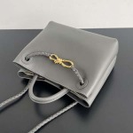 2025年7月9日入荷新作#Bottega Veneta Andiamo810213 knot   25x22x10  極品/正規品同様/人気/革/バッグ/AJ工場