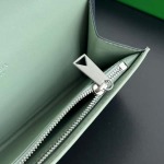 2025年7月9日入荷新作#Bottega Veneta 749438  19x9.5x1.5   極品/正規品同様/人気/革/バッグ/AJ工場