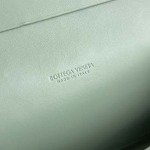 2025年7月9日入荷新作#Bottega Veneta 749438  19x9.5x1.5   極品/正規品同様/人気/革/バッグ/AJ工場