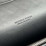 2025年7月9日入荷新作#Bottega Veneta 749438  19x9.5x1.5    極品/正規品同様/人気/革/バッグ/AJ工場