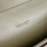 2025年7月9日入荷新作#Bottega Veneta 749438  19x9.5x1.5    極品/正規品同様/人気/革/バッグ/AJ工場