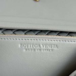 2025年7月9日入荷新作#Bottega Veneta 776783top handle  size19*26*11cm  極品/正規品同様/人気/革/バッグ/AJ工場