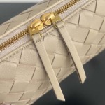 2025年7月9日入荷新作#Bottega VenetaConcert  ouch  794258    lntrecciato   18.5*11.5*8.5   極品/正規品同様/人気/革/バッグ/AJ工場