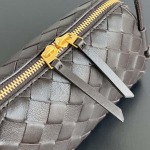 2025年7月9日入荷新作#Bottega VenetaConcert  ouch  794258    lntrecciato   18.5*11.5*8.5   極品/正規品同様/人気/革/バッグ/AJ工場