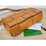 2025年7月9日入荷新作#Bottega Veneta   23x15x6特価/人気/革/バッグ/AJ工場