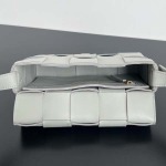 2025年7月9日入荷新作#Bottega Veneta   23x15x6特価/人気/革/バッグ/AJ工場