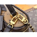 2025年7月10日入荷新作M47125Vanity Chain Pouch Monogram LV 19 x11.5x6.5極品/正規品同様/人気/革/バッグルイヴィトン/CX工場