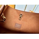 2025年7月10日入荷新作M24974 LOW KEY HOBO  Low Key Hobo Monogram  31 x 35x18極品/正規品同様/人気/革/バッグルイヴィトン/CX工場