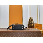 2025年7月10日入荷新作CAPUCINES  N85829  CapucinesLVLV  21x14x8極品/正規品同様/人気/革/バッグルイヴィトン/CX工場