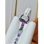 2025年7月10日入荷新作M22054 CAPUCINES BB   Capucines BBLV Taurillon  27x18x9極品/正規品同様/人気/革/バッグルイヴィトン/CX工場