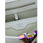 2025年7月10日入荷新作M22054 CAPUCINES BB   Capucines BBLV Taurillon  27x18x9極品/正規品同様/人気/革/バッグルイヴィトン/CX工場