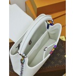 2025年7月10日入荷新作M22054 CAPUCINES BB   Capucines BBLV Taurillon  27x18x9極品/正規品同様/人気/革/バッグルイヴィトン/CX工場