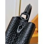 2025年7月10日入荷新作M23957    Capucines  Monogram     21x14x8 x  x極品/正規品同様/人気/革/バッグルイヴィトン/CX工場